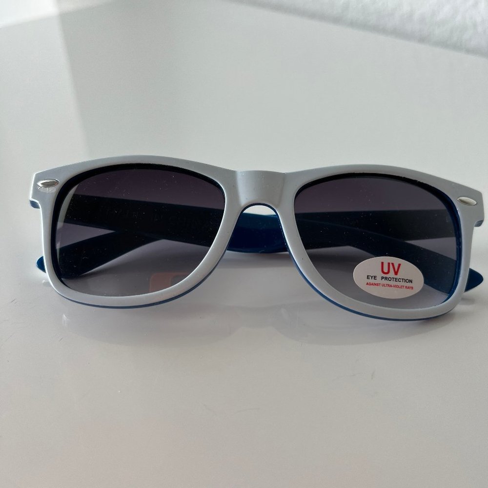 Women's sunglasses White and blue